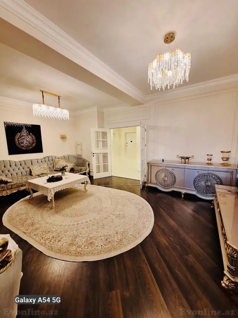 3 otaqlı Mənzil 120 m² Əhmədli m. Satılır