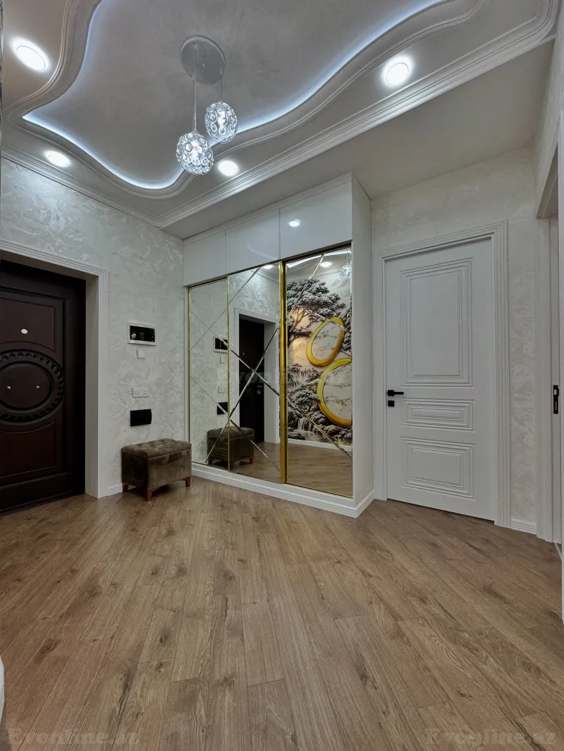3 otaqlı Mənzil 95 m² Neftçilər m. Satılır