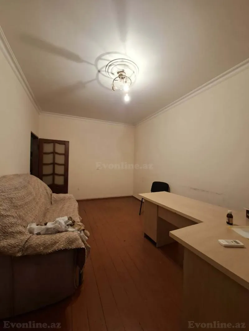 3 otaqlı köhnə tikili mənzil satılır — Gənclik m., Bakı - şəkil 4