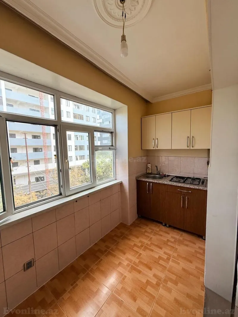 3 otaqlı köhnə tikili mənzil kirayə verilir — Badamdar, Bakı - şəkil 10