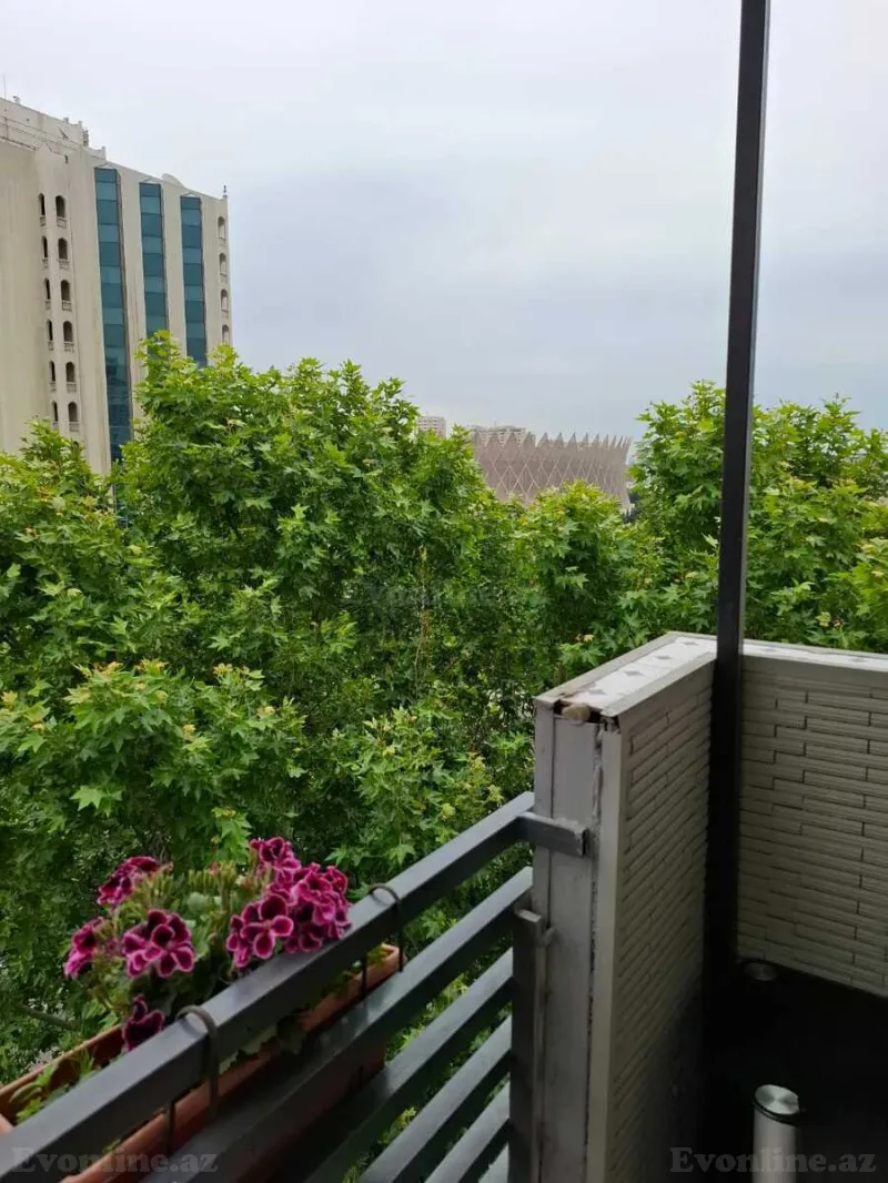 2 otaqlı köhnə tikili mənzil satılır — 8 Noyabr m., Bakı - şəkil 14