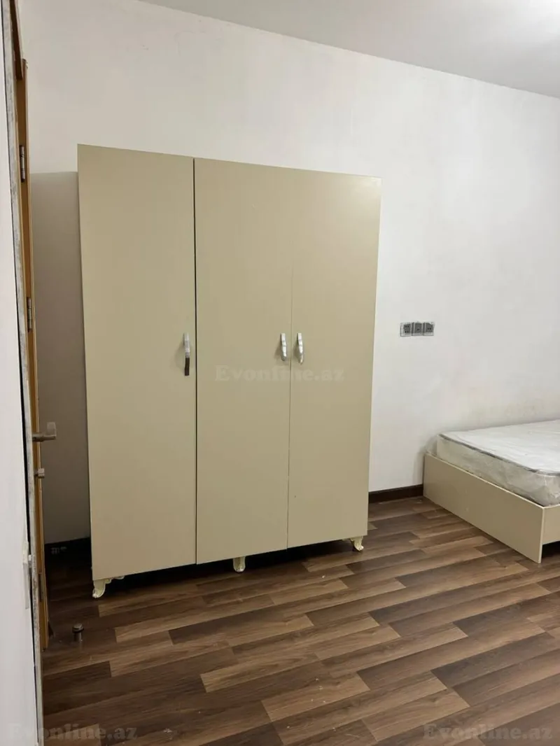 3 otaqlı köhnə tikili mənzil kirayə verilir — 20 Yanvar m., Bakı - şəkil 8