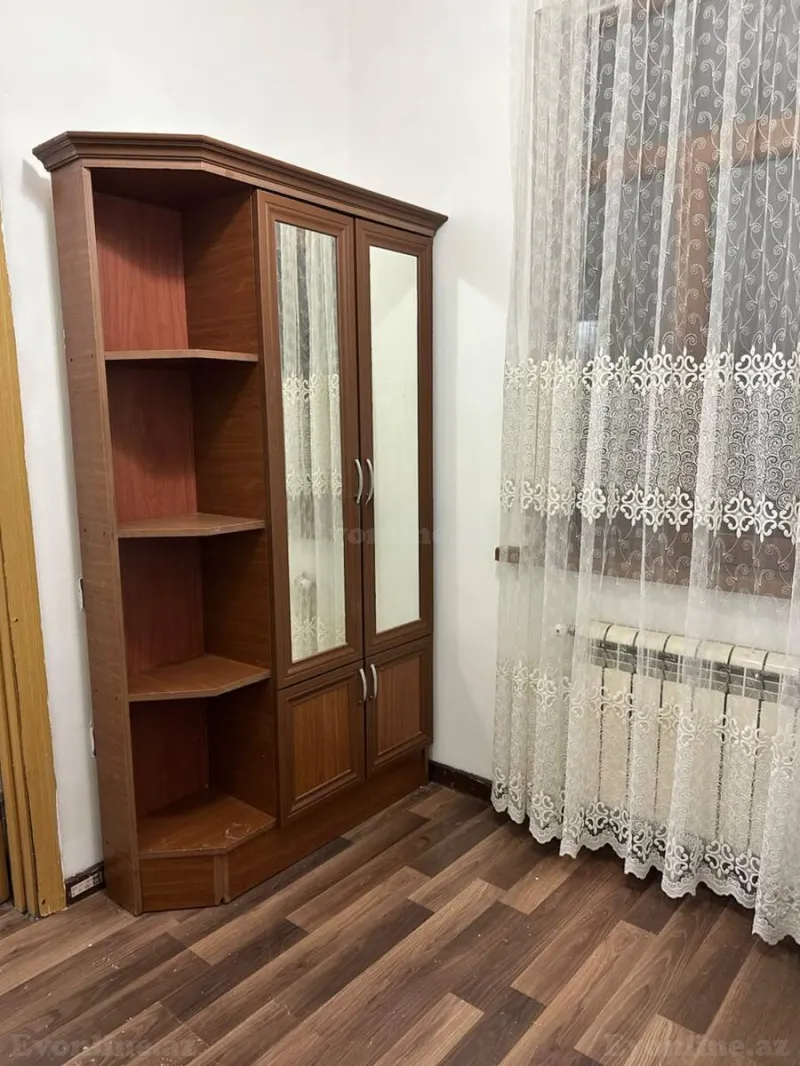 3 otaqlı köhnə tikili mənzil kirayə verilir — 20 Yanvar m., Bakı - şəkil 10