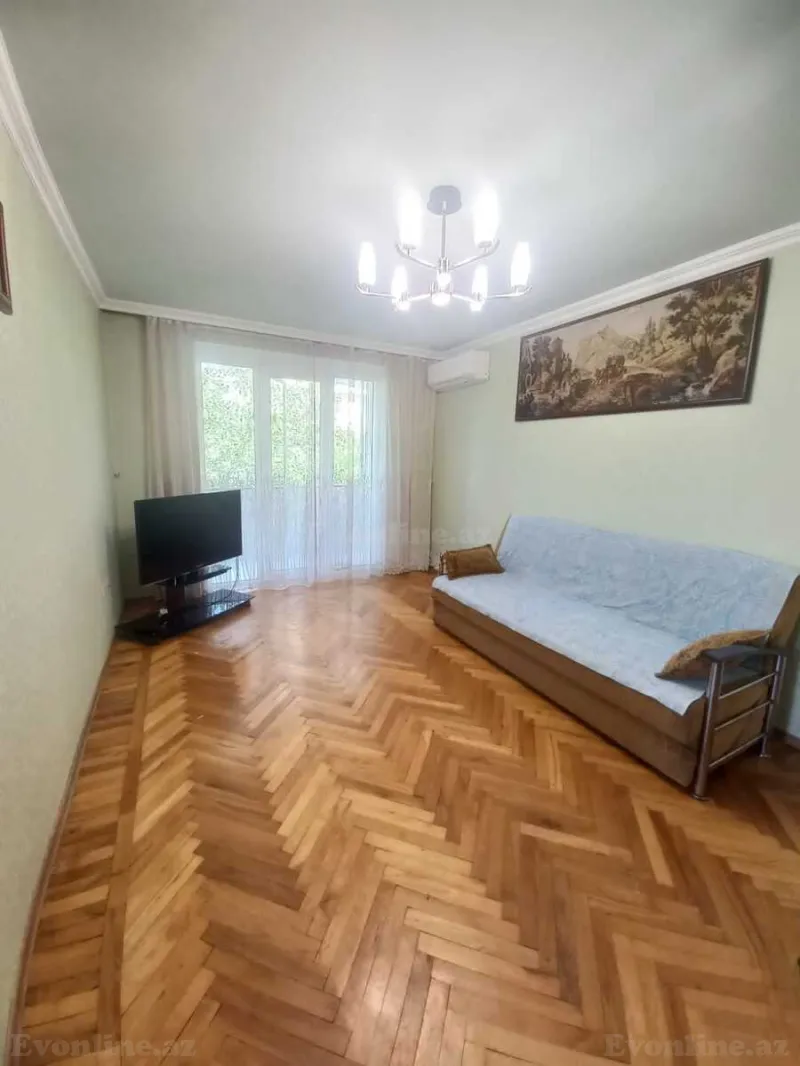 2 otaqlı Mənzil 45 m² Elmlər Akademiyası m. Kirayə verilir