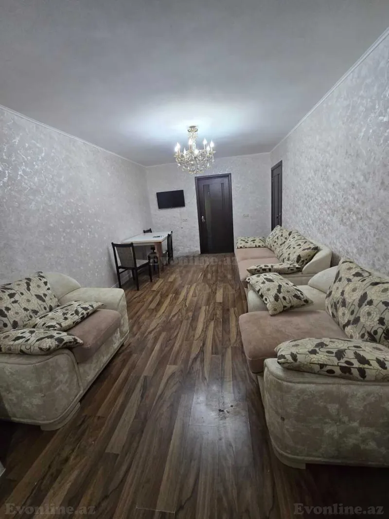 4 otaqlı köhnə tikili mənzil kirayə verilir — Nəriman Nərimanov m., Bakı