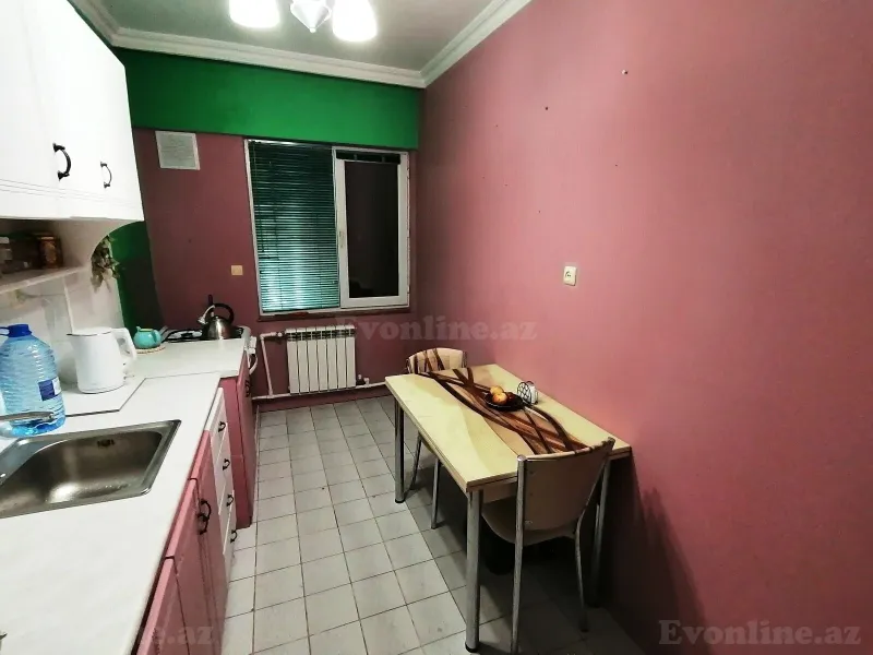 2 otaqlı köhnə tikili mənzil satılır — Elmlər Akademiyası m., Bakı - şəkil 7