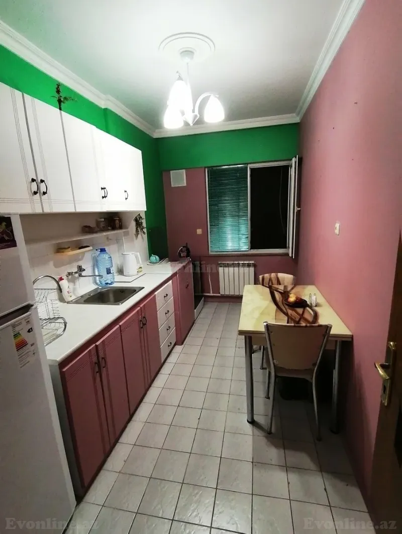 2 otaqlı köhnə tikili mənzil satılır — Elmlər Akademiyası m., Bakı - şəkil 8