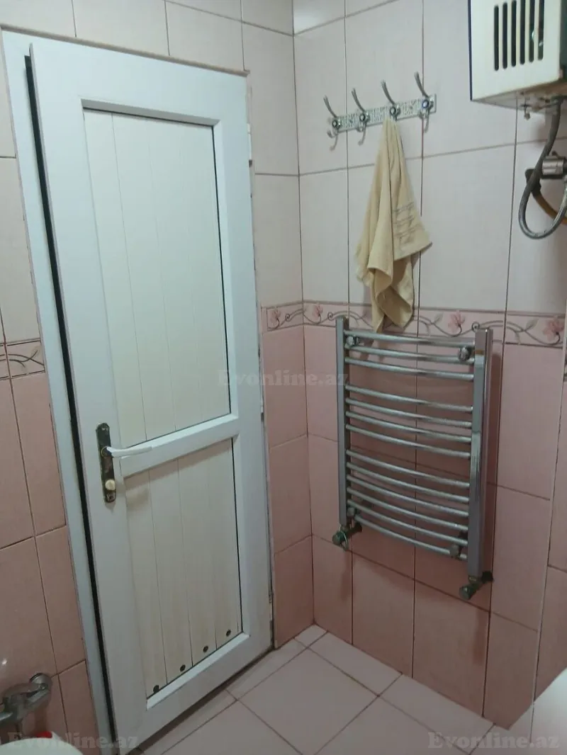 3 otaqlı köhnə tikili mənzil kirayə verilir — Memar Əcəmi m., Bakı - şəkil 10