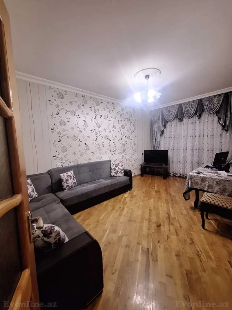 3 otaqlı Mənzil 80 m² 8-ci kilometr Satılır