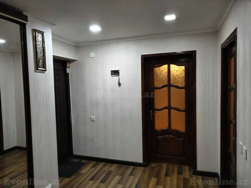 3 otaqlı köhnə tikili mənzil satılır — 20 Yanvar m., Bakı - şəkil 6