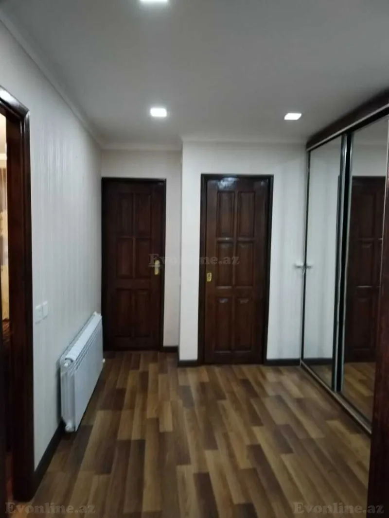 3 otaqlı köhnə tikili mənzil satılır — 20 Yanvar m., Bakı - şəkil 7