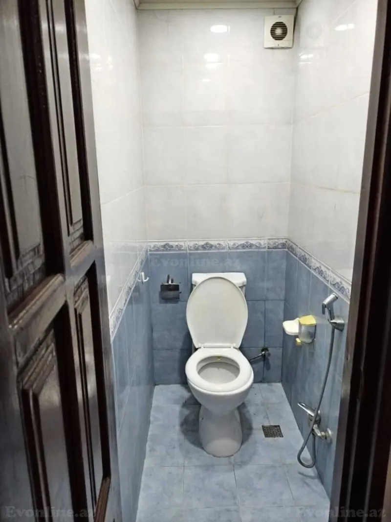 3 otaqlı köhnə tikili mənzil satılır — 20 Yanvar m., Bakı - şəkil 11