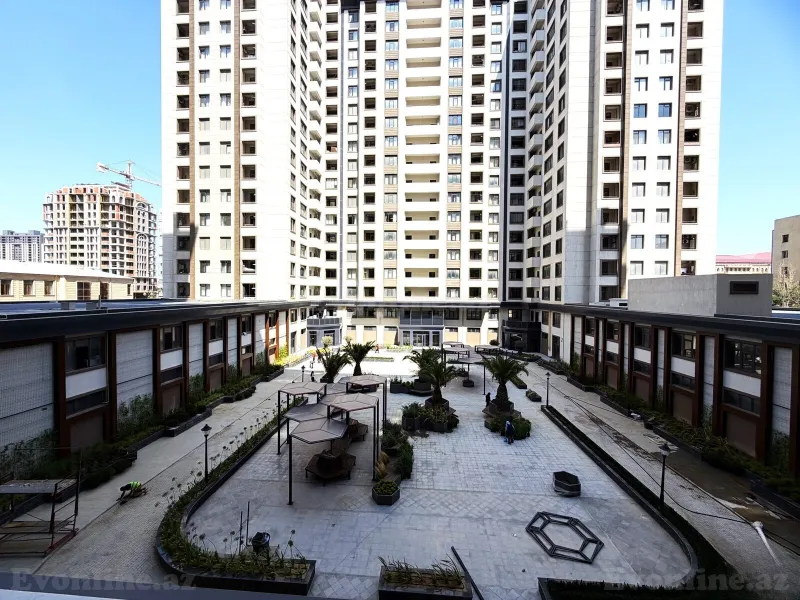 3 otaqlı Mənzil 152 m² Xətai r. Satılır
