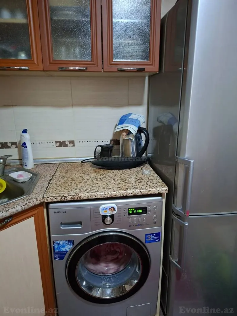 3 otaqlı köhnə tikili mənzil kirayə verilir — Elmlər Akademiyası m., Bakı - şəkil 4