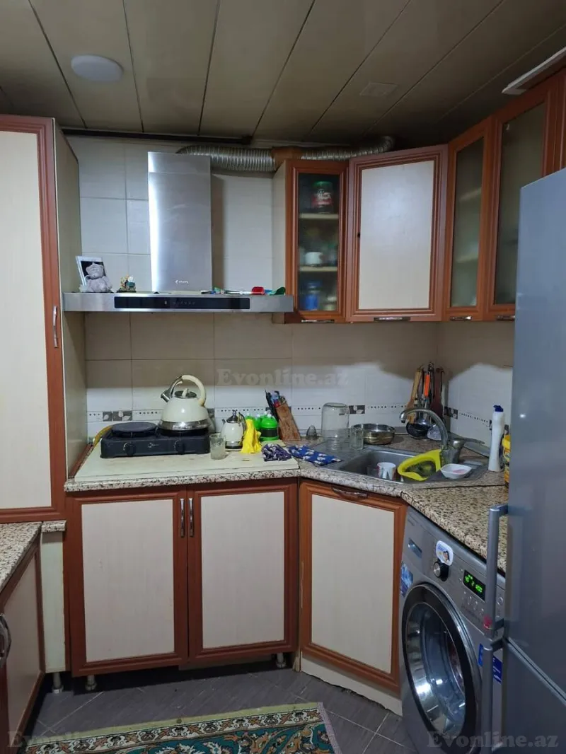 3 otaqlı köhnə tikili mənzil kirayə verilir — Elmlər Akademiyası m., Bakı - şəkil 11