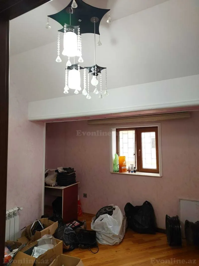 3 otaqlı Mənzil 95 m² 9-cu mikrorayon Kirayə verilir