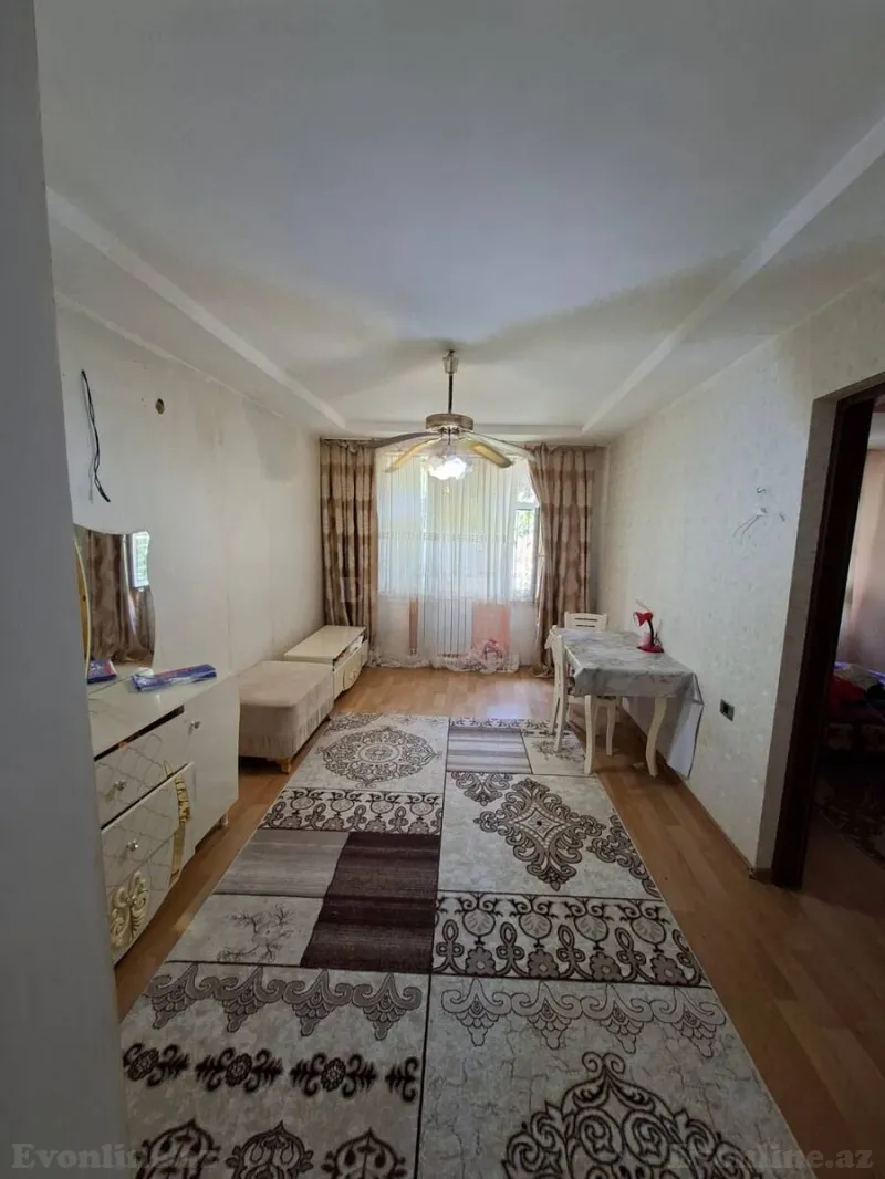 3 otaqlı Mənzil 50 m² Elmlər Akademiyası m. Kirayə verilir
