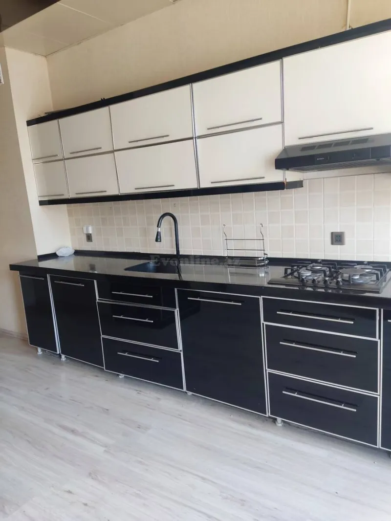 4 otaqlı Mənzil 136 m² Yeni Yasamal Kirayə verilir