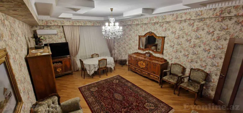 3 otaqlı Mənzil 109 m² 8 Noyabr m. Satılır