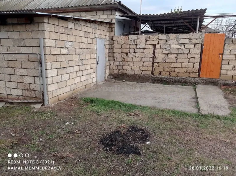 3 otaqlı həyət evi satılır — Saatlı - şəkil 3