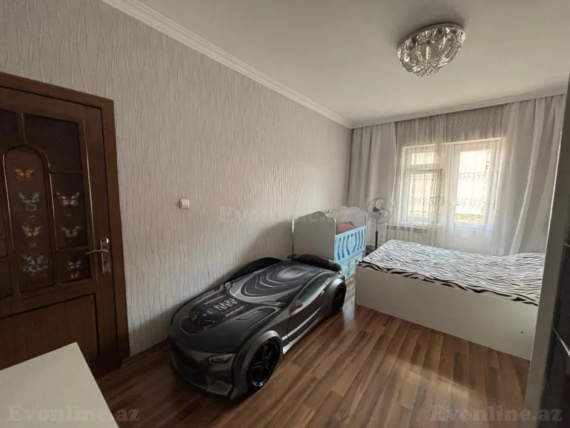 4 otaqlı köhnə tikili mənzil satılır — Yeni Yasamal, Bakı - şəkil 5