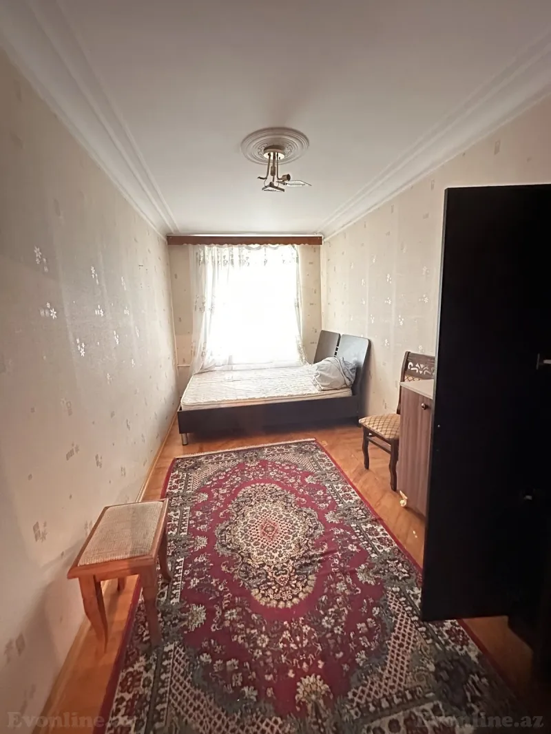 2 otaqlı köhnə tikili mənzil satılır — 8-ci mikrorayon, Bakı - şəkil 2