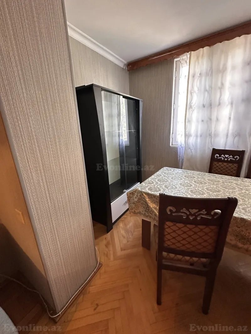 2 otaqlı köhnə tikili mənzil satılır — 8-ci mikrorayon, Bakı - şəkil 5