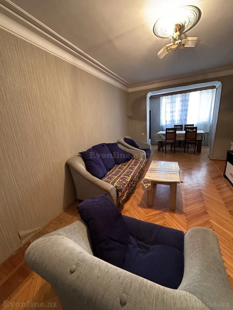 2 otaqlı köhnə tikili mənzil satılır — 8-ci mikrorayon, Bakı - şəkil 6
