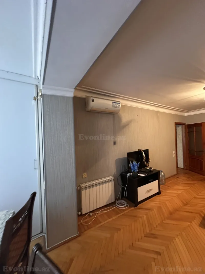 2 otaqlı köhnə tikili mənzil satılır — 8-ci mikrorayon, Bakı - şəkil 9