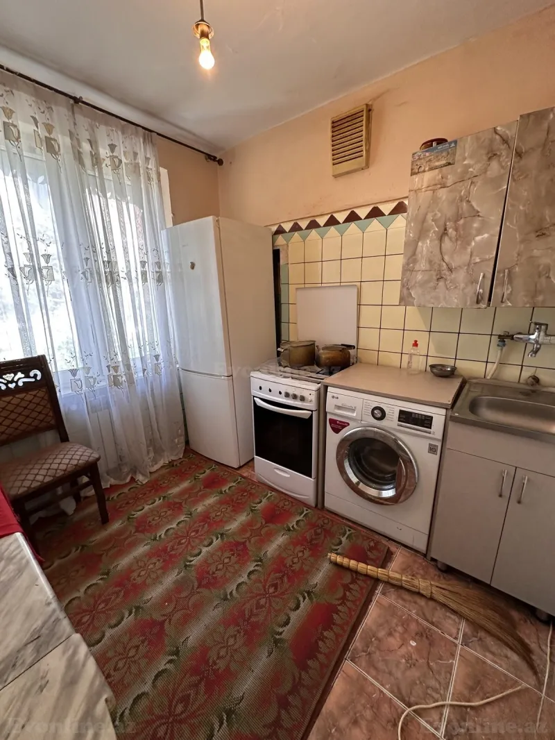 2 otaqlı köhnə tikili mənzil satılır — 8-ci mikrorayon, Bakı - şəkil 14