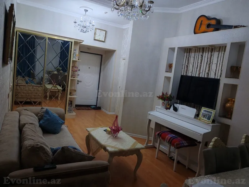 3 otaqlı Mənzil 75 m² Səbail r. Satılır