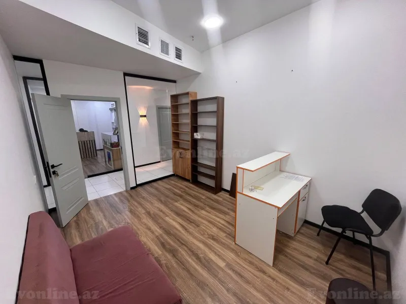1 otaqlı Ofis 17 m² 28 May m. Kirayə verilir