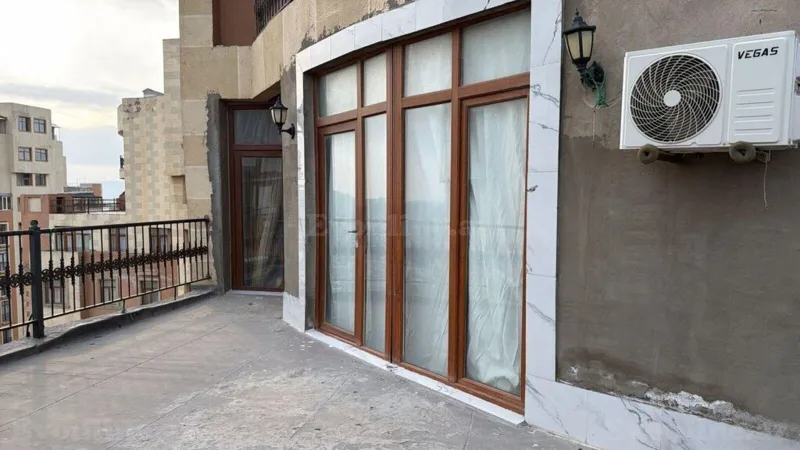3 otaqlı yeni tikili mənzil satılır — 20 Yanvar m., Bakı - şəkil 10