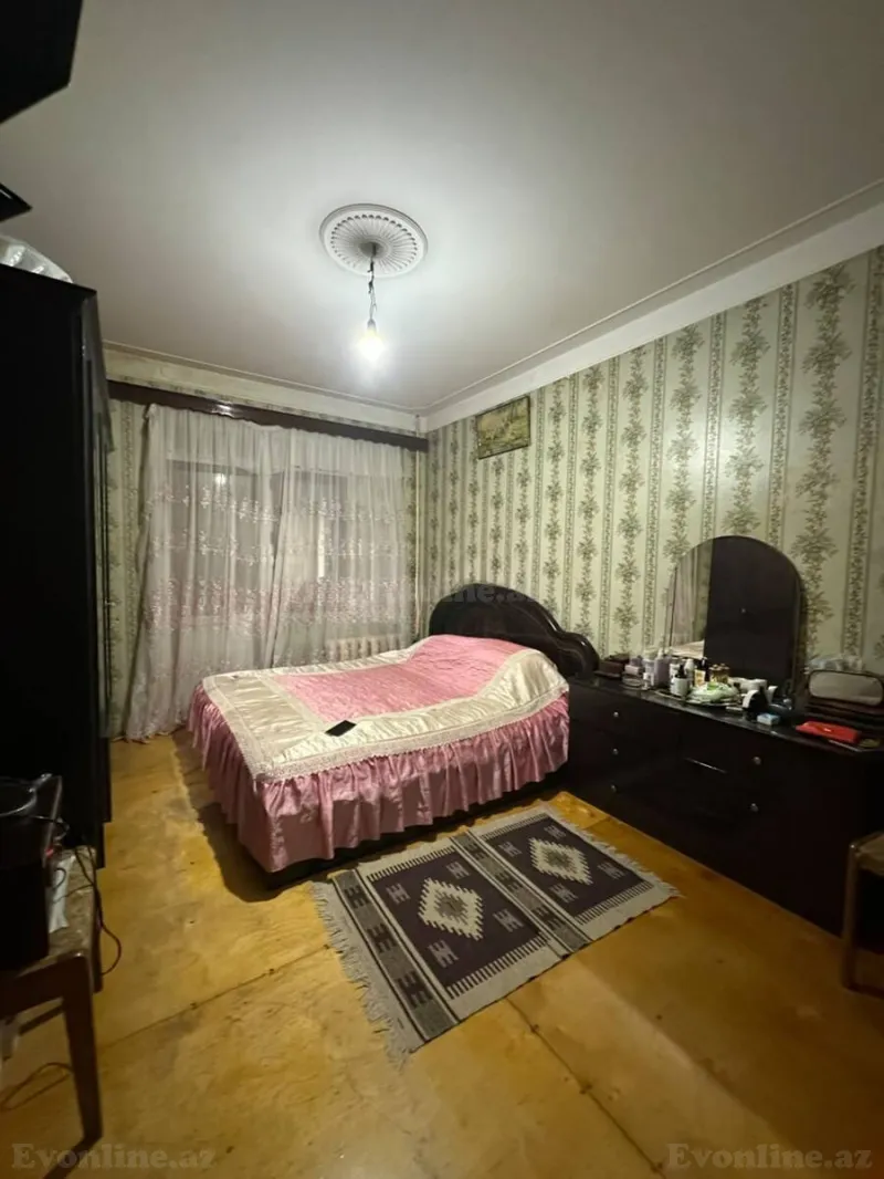 4 otaqlı köhnə tikili mənzil satılır — Bakıxanov, Bakı - şəkil 12