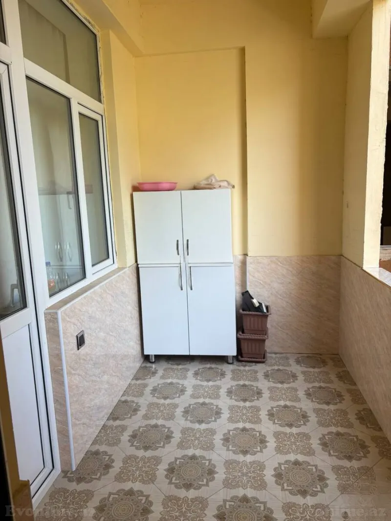 3 otaqlı yeni tikili mənzil satılır — Yeni Yasamal, Bakı - şəkil 9