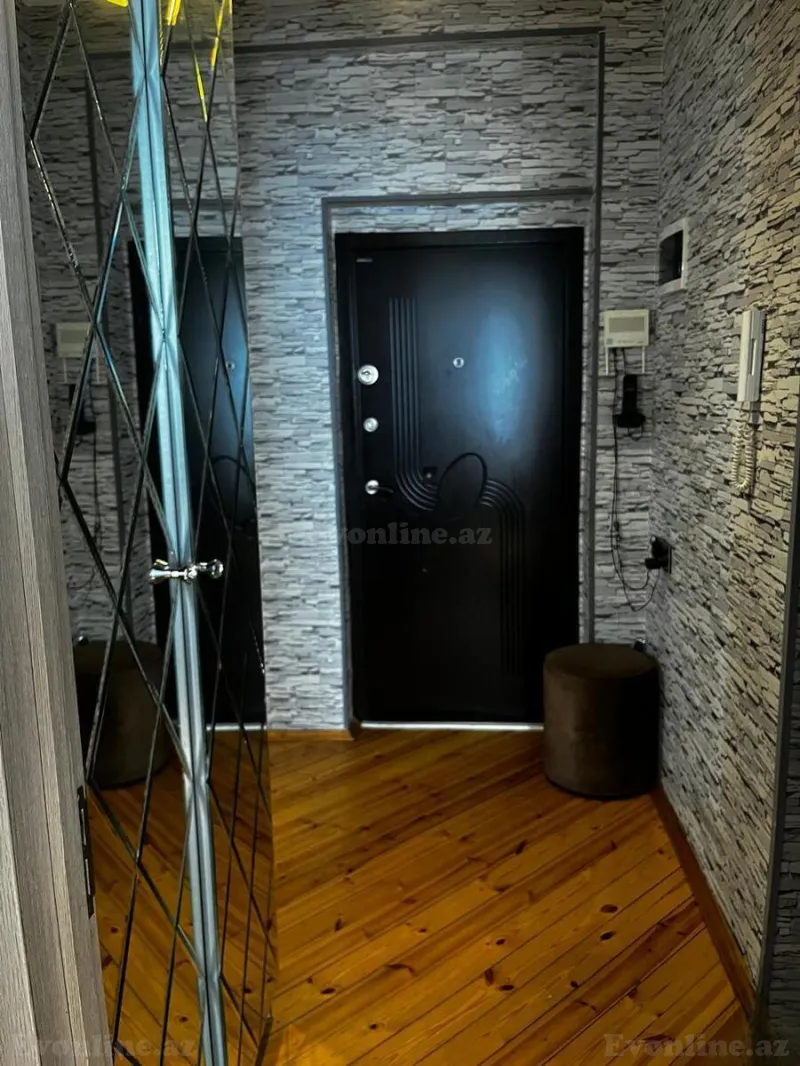 3 otaqlı Mənzil 58 m² Xalqlar Dostluğu m. Satılır