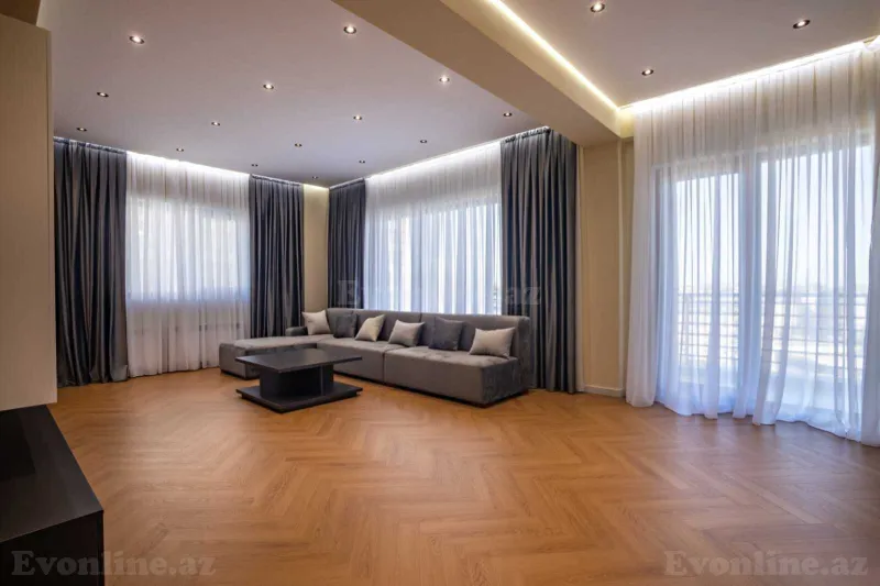 3 otaqlı Mənzil 157 m² Ağ şəhər Kirayə verilir