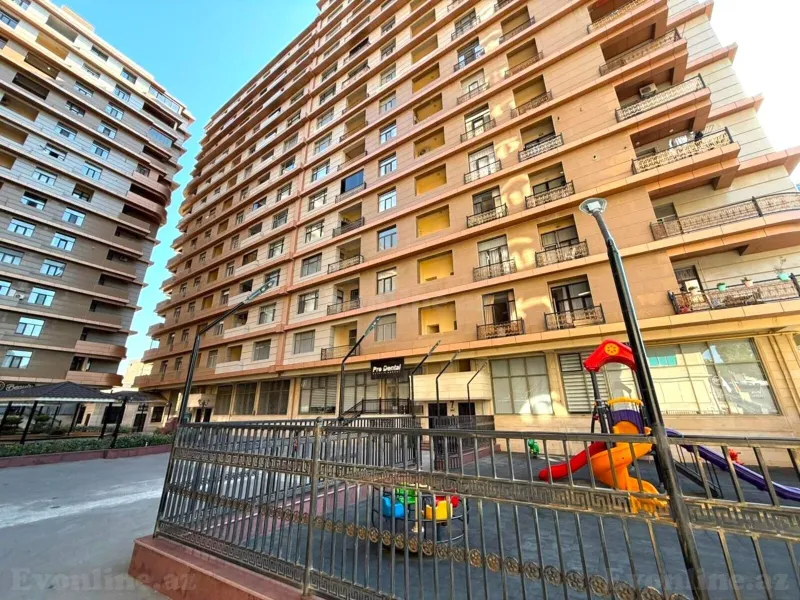 4 otaqlı Mənzil 155 m² 28 May m. Satılır