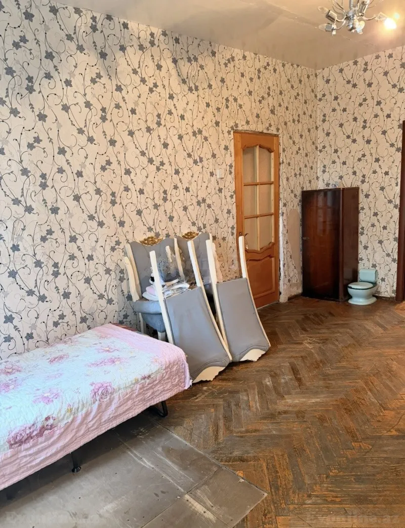 3 otaqlı köhnə tikili mənzil satılır — 7-ci mikrorayon, Bakı - şəkil 4