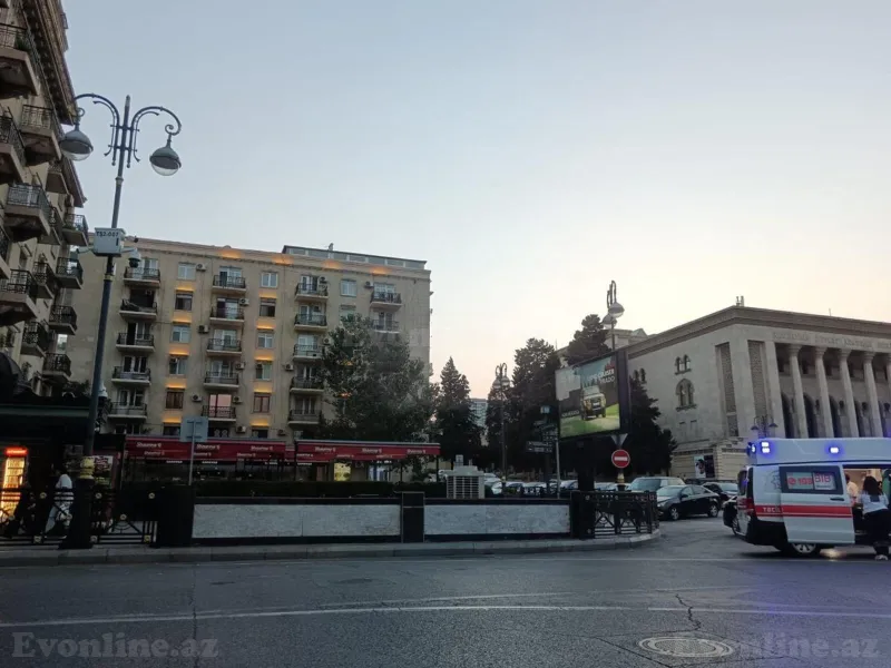 3 otaqlı köhnə tikili mənzil kirayə verilir — Yasamal r., Bakı - şəkil 14
