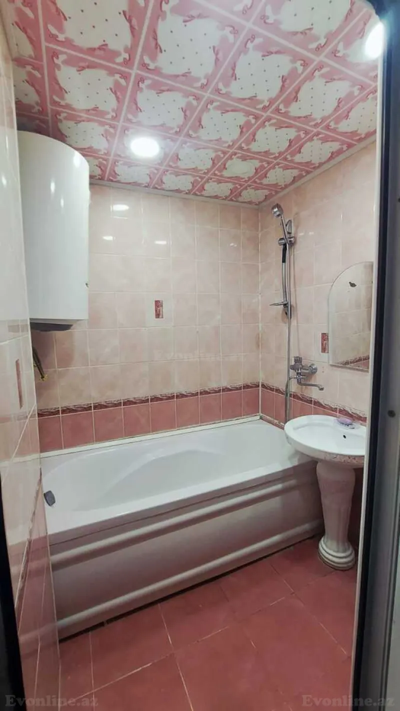 3 otaqlı köhnə tikili mənzil satılır — Qaraçuxur, Bakı - şəkil 8