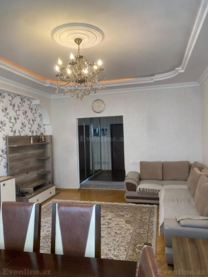 3 otaqlı Mənzil 80 m² Xətai r. Kirayə verilir
