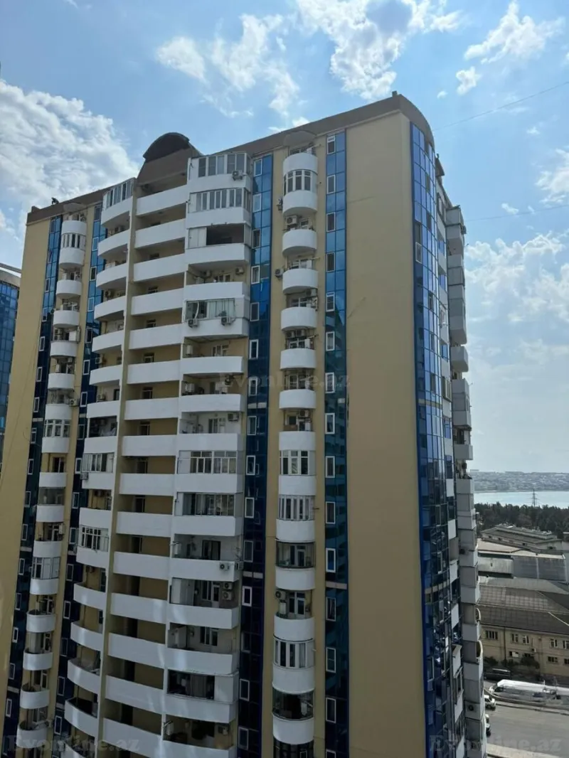2 otaqlı Mənzil 67 m² Bakıxanov Satılır