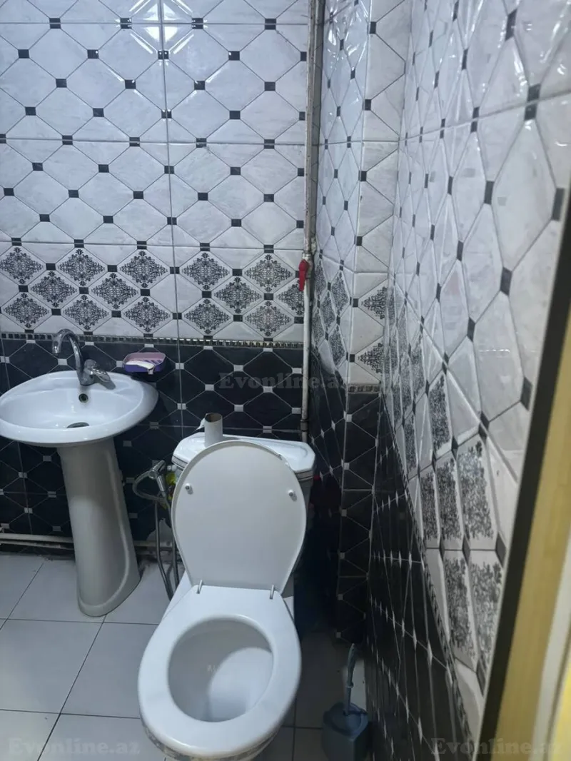 2 otaqlı köhnə tikili mənzil kirayə verilir — Xalqlar Dostluğu m., Bakı - şəkil 6