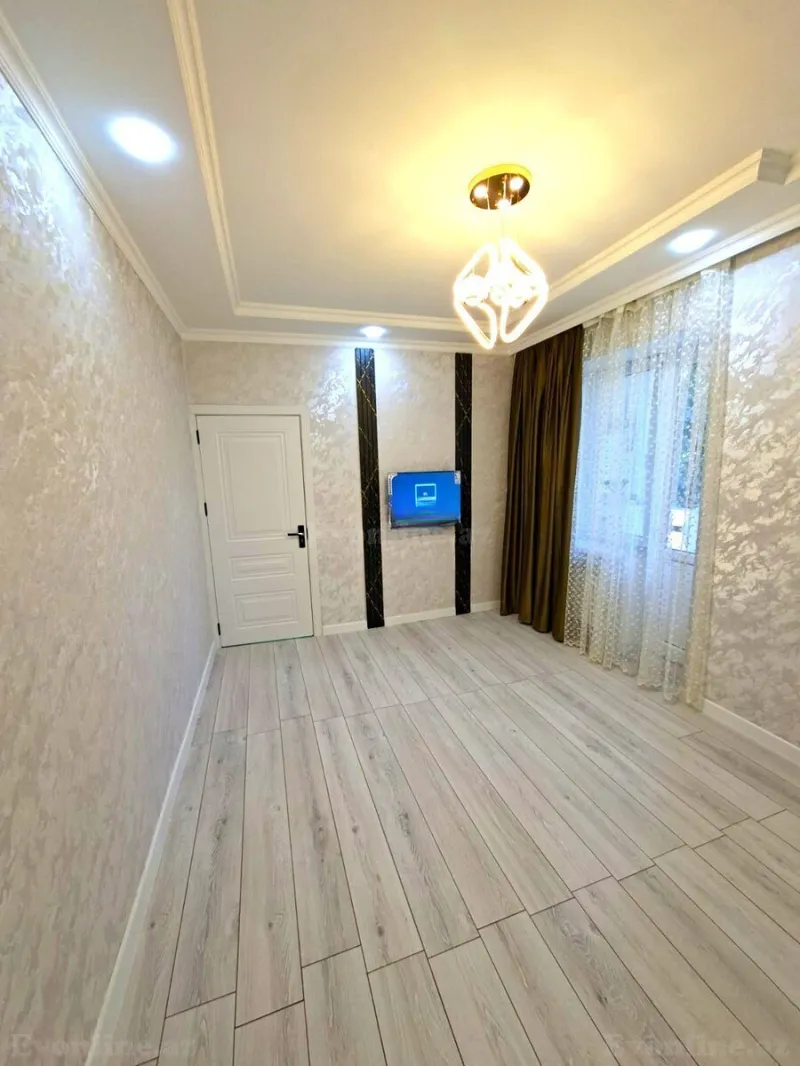 3 otaqlı köhnə tikili mənzil satılır — Bakıxanov, Bakı - şəkil 14