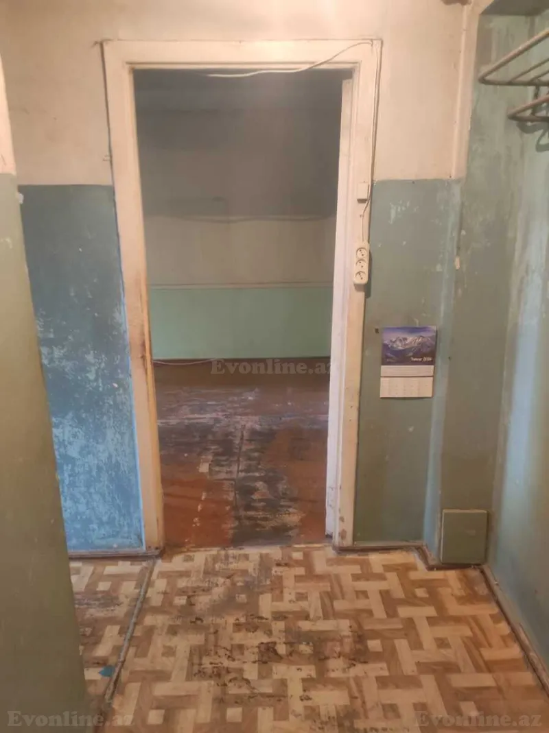 2 otaqlı köhnə tikili mənzil satılır — İnşaatçılar m., Bakı - şəkil 3