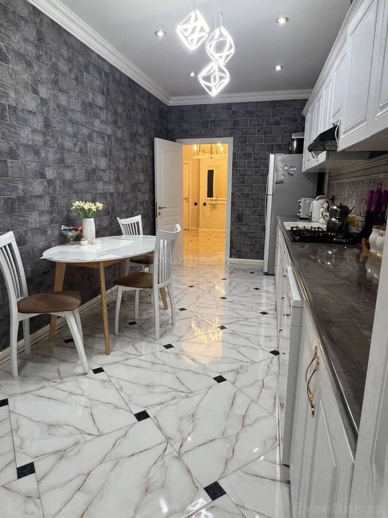 3 otaqlı yeni tikili mənzil satılır — 20 Yanvar m., Bakı - şəkil 11
