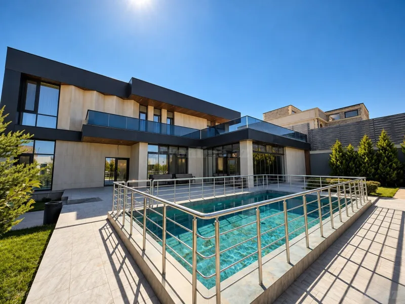 7 otaqlı Həyət evi 600 m² Şüvəlan Satılır