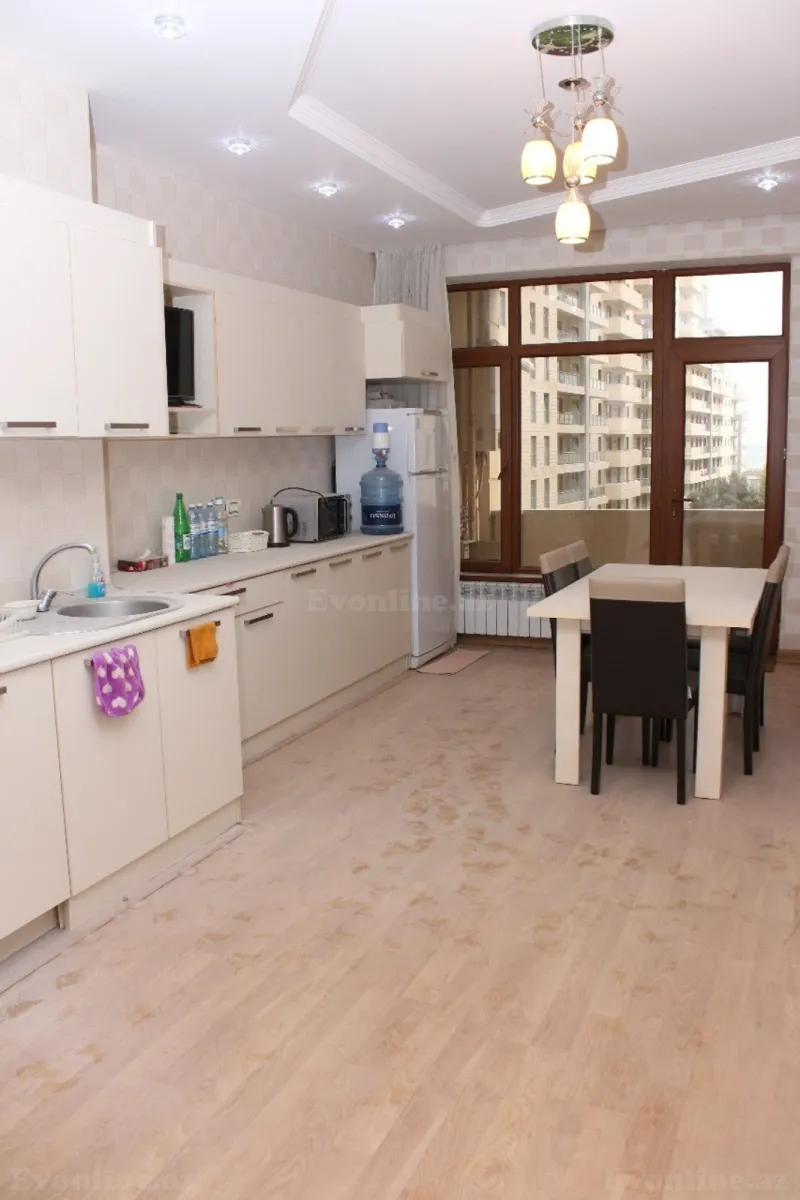 4 otaqlı yeni tikili mənzil satılır — 28 May m., Bakı - şəkil 10