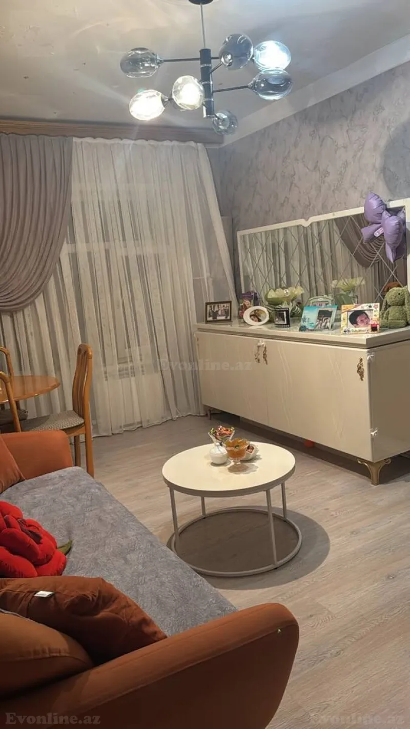 2 otaqlı köhnə tikili mənzil satılır — Həzi Aslanov, Bakı - şəkil 3
